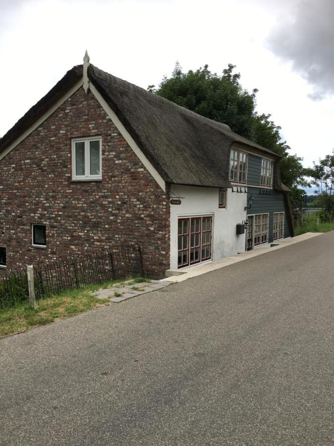 Bij Ons Op Vogelswerf Heukelum Exterior foto